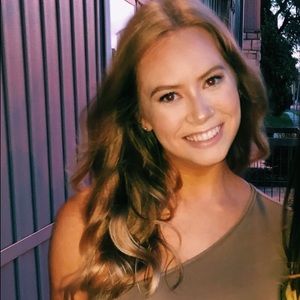 Meet your Posher, Lauren